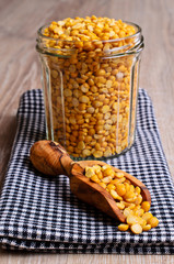 Dry yellow peas