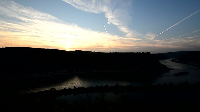 am Mittelrhein 11