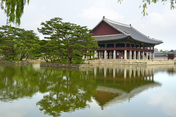 Fototapeta na wymiar Gyeongbok Palace, Seoul, Korean Republic ..