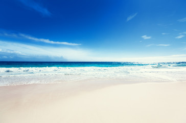Fototapeta na wymiar seychelles beach