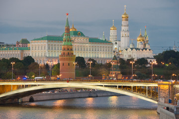 Obraz premium Night view of Moscow Kremlin in the summer, Russia