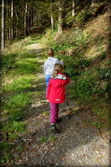 Wandernde Kinder