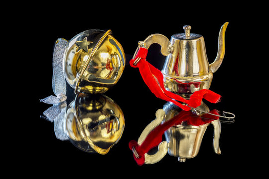 Bell and kettel for a Christmas tree