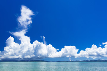沖縄の海・大きな入道雲 - 71148569