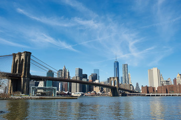 Fototapeta na wymiar Brooklyn Bridge with lower Manhattan skyline