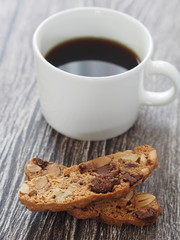 コーヒーとビスコッティ
