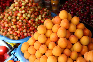 Fresh apricots and cherry