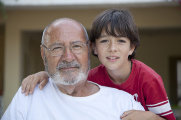 Abuelo y nieto