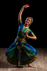 Beautiful dancer of Indian dance Bharatanatyam © Dmitry Rukhlenko