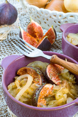 fried onion with figs