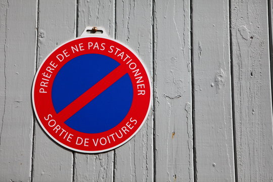 Interdiction de stationner