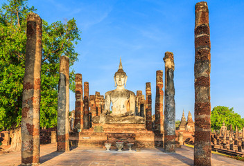 Sukhothai historical park: the old town of Thailand in 800 years - obrazy, fototapety, plakaty