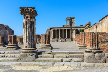 The interior of the Basilica of Pompeii, Naples Italy - obrazy, fototapety, plakaty