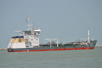 oil tanker