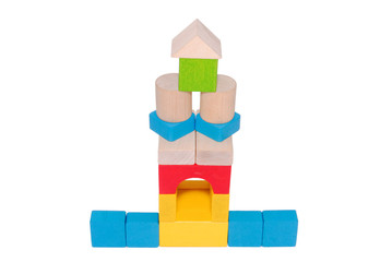 Сказочный замок из разноцветных детских деревянных кубиков