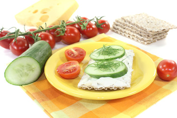 Knäckebrot mit Frischkäse