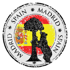 Naklejka premium Symbol of Madrid - statue of Bear and strawberry tree vector