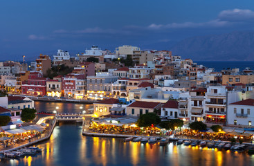 Fototapeta na wymiar Evening in Agios Nikolaos, Crete Island, Greece