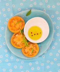 ripe and juicy yellow tomatoes
