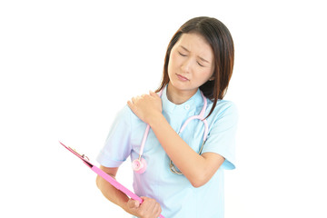 肩痛を訴える看護士