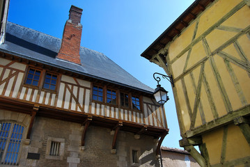 Fototapeta na wymiar Maisons à Colombages Troyes en Champagne