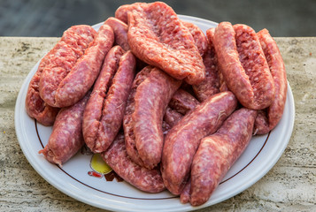 salsicce crude da cuocere