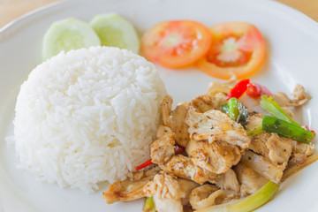Deep fried chicken with garlic and pepper