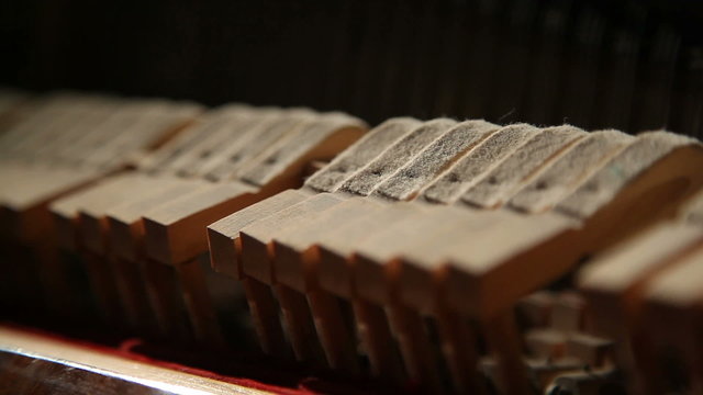 hammers inside a piano 3