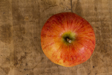 Fresh Red apple on wood table