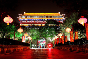 Night scene of South Gate of Xian city, China. - obrazy, fototapety, plakaty