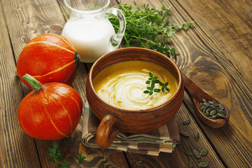 Pumpkin soup with cream