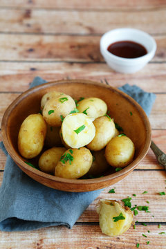 new potatoes with herbs