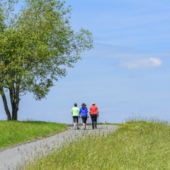 Fototapeta premium gesund leben mit Nordic Walking