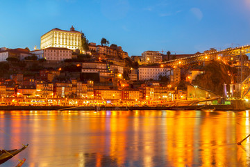 Fototapeta na wymiar Night scene of Porto, Portugal