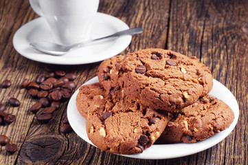 Fototapeta na wymiar Chocolate cookies and coffee
