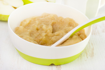apple puree in bowl