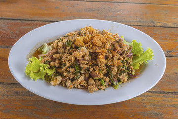 Minced Duck Spicy Salad with Herbs