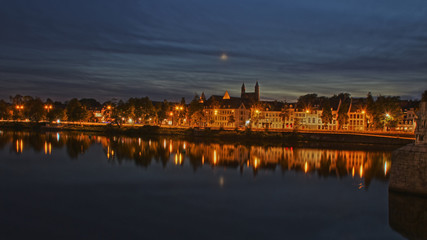 Maastricht bei Nacht
