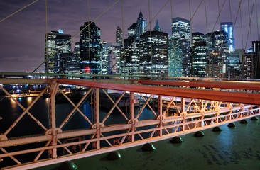 Night view to Manhattan from the Brooklyn bridge