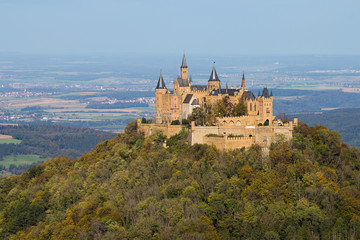 Fototapeta na wymiar Blick auf die Burg Hohenzollern / Schwäbische Alb