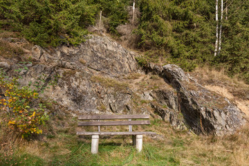 Rastplatz f&uuml;r Wanderer mit bank im Harz