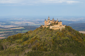 Fototapeta na wymiar Blick auf die Burg Hohenzollern / Schwäbische Alb