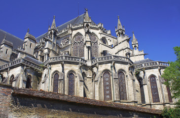 Obraz premium Gothic Saint-Pierre-et-Saint-Paul Cathedral in Troyes, France.