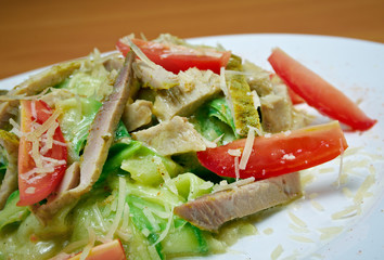 fettuccine with zucchini and beef