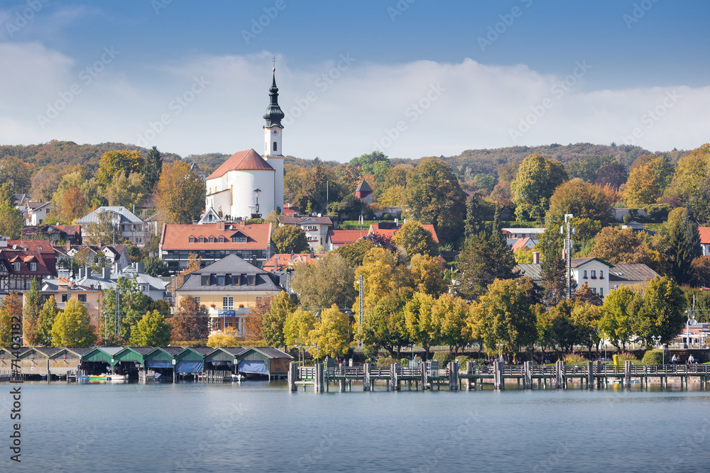 Wall mural starnberg at autumn