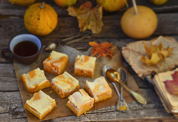 pumpkin pie about cream cheese
