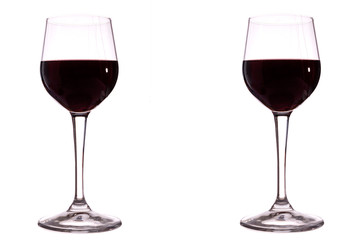 Bicchieri di vino rosso sfondo bianco puro