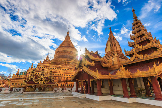 Shwe Zi Gon pagoda in Nyaung-U Bagan, Myanmar