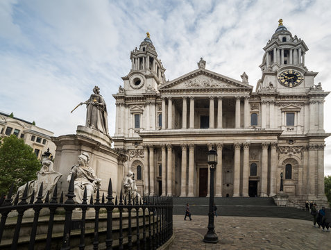 St Paul's Cathedral - West Front