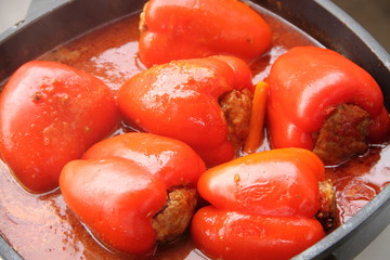 rote gefüllte Paprikaschoten